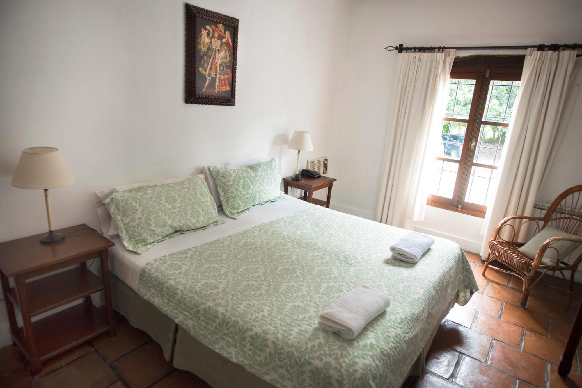 Las Moras Hotel San Lorenzo  Ngoại thất bức ảnh