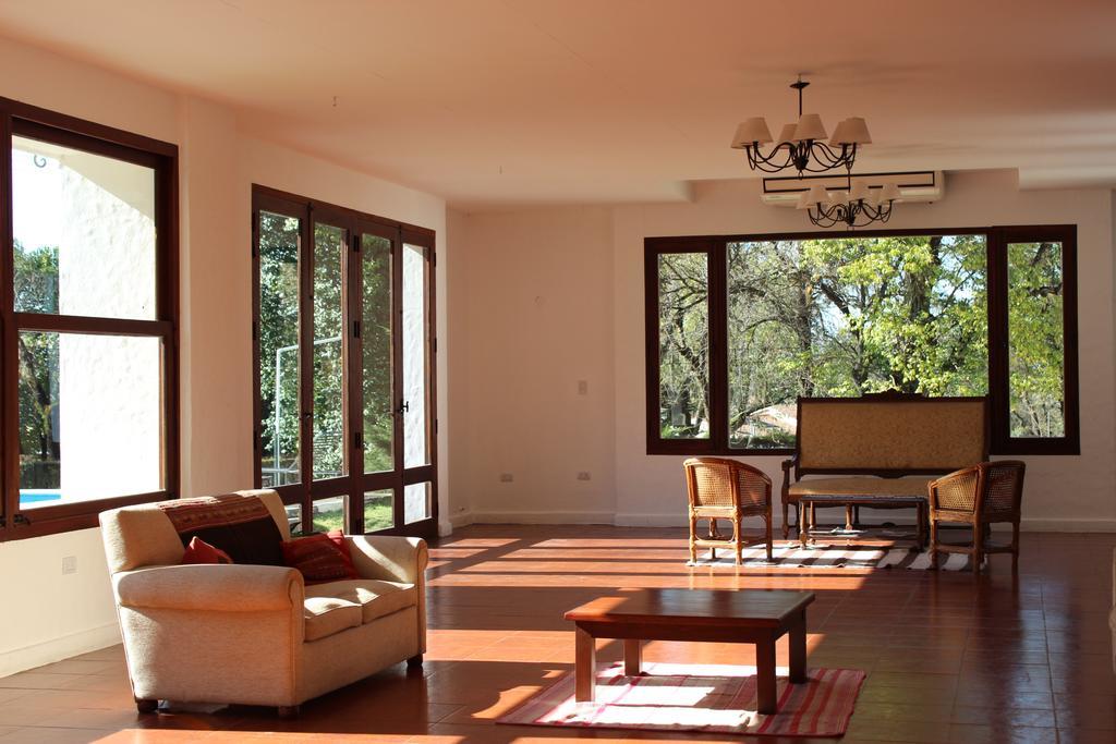 Las Moras Hotel San Lorenzo  Ngoại thất bức ảnh
