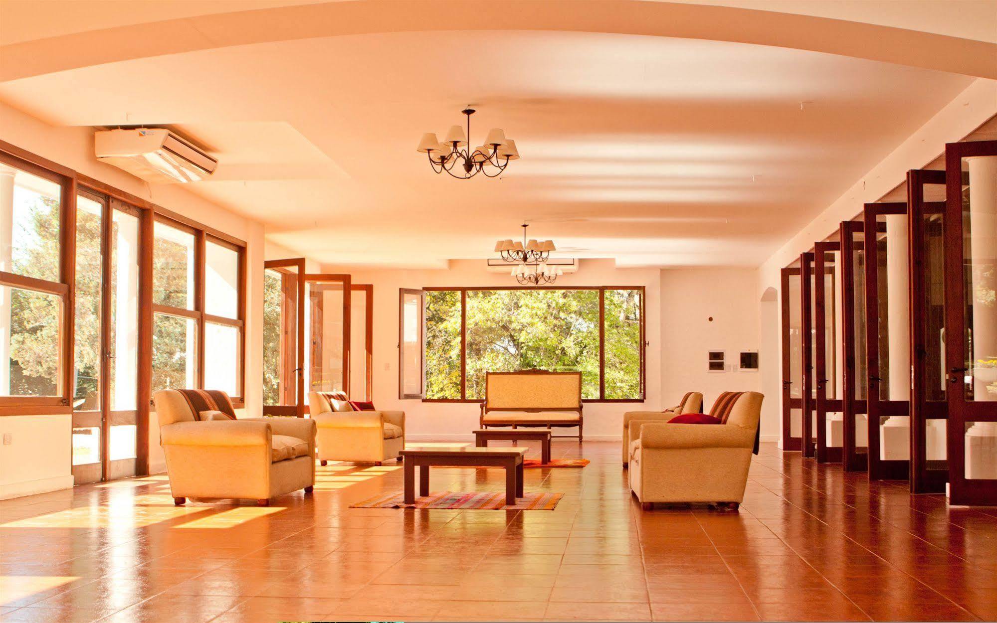Las Moras Hotel San Lorenzo  Ngoại thất bức ảnh